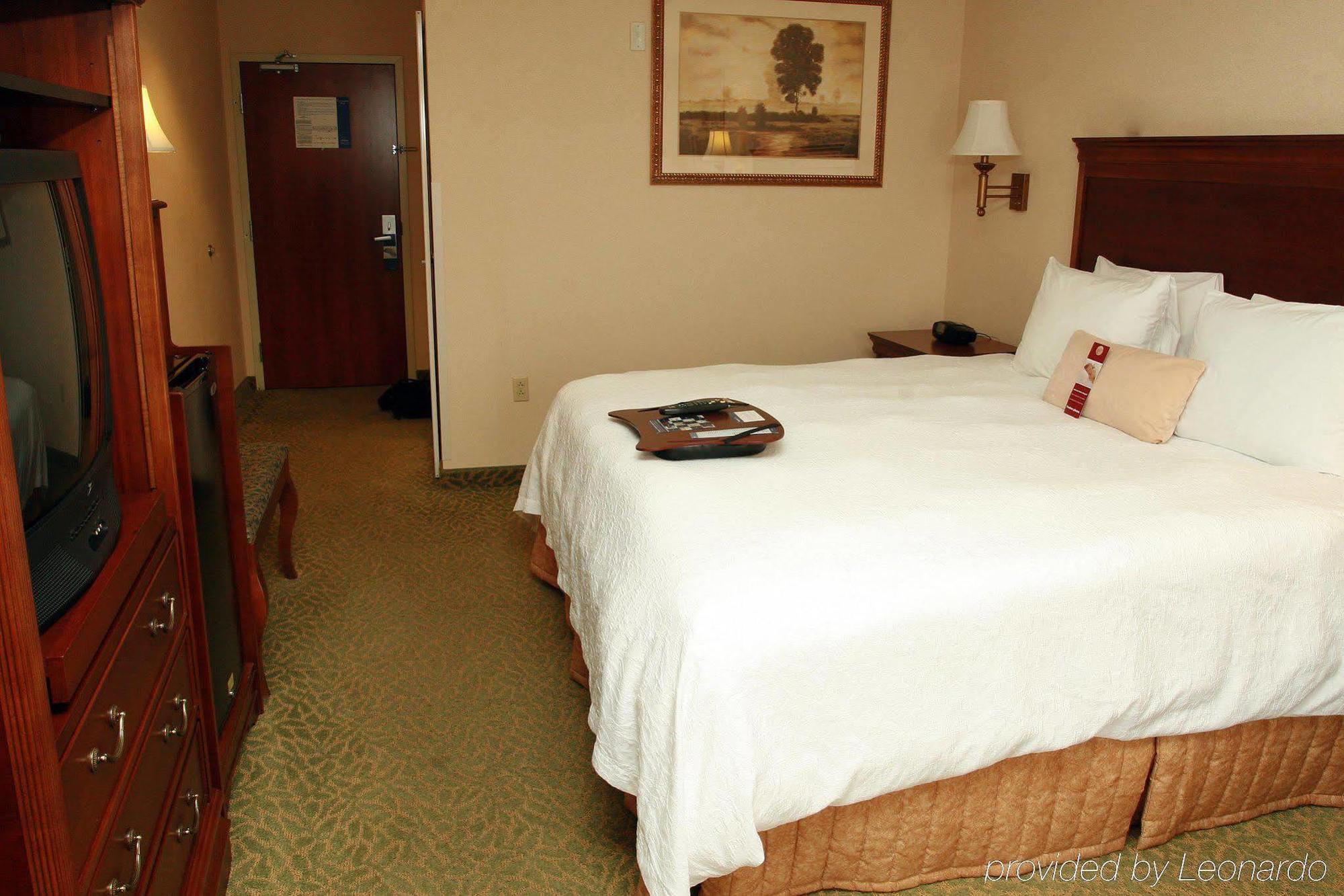 Hampton Inn & Suites Розуэлл Номер фото