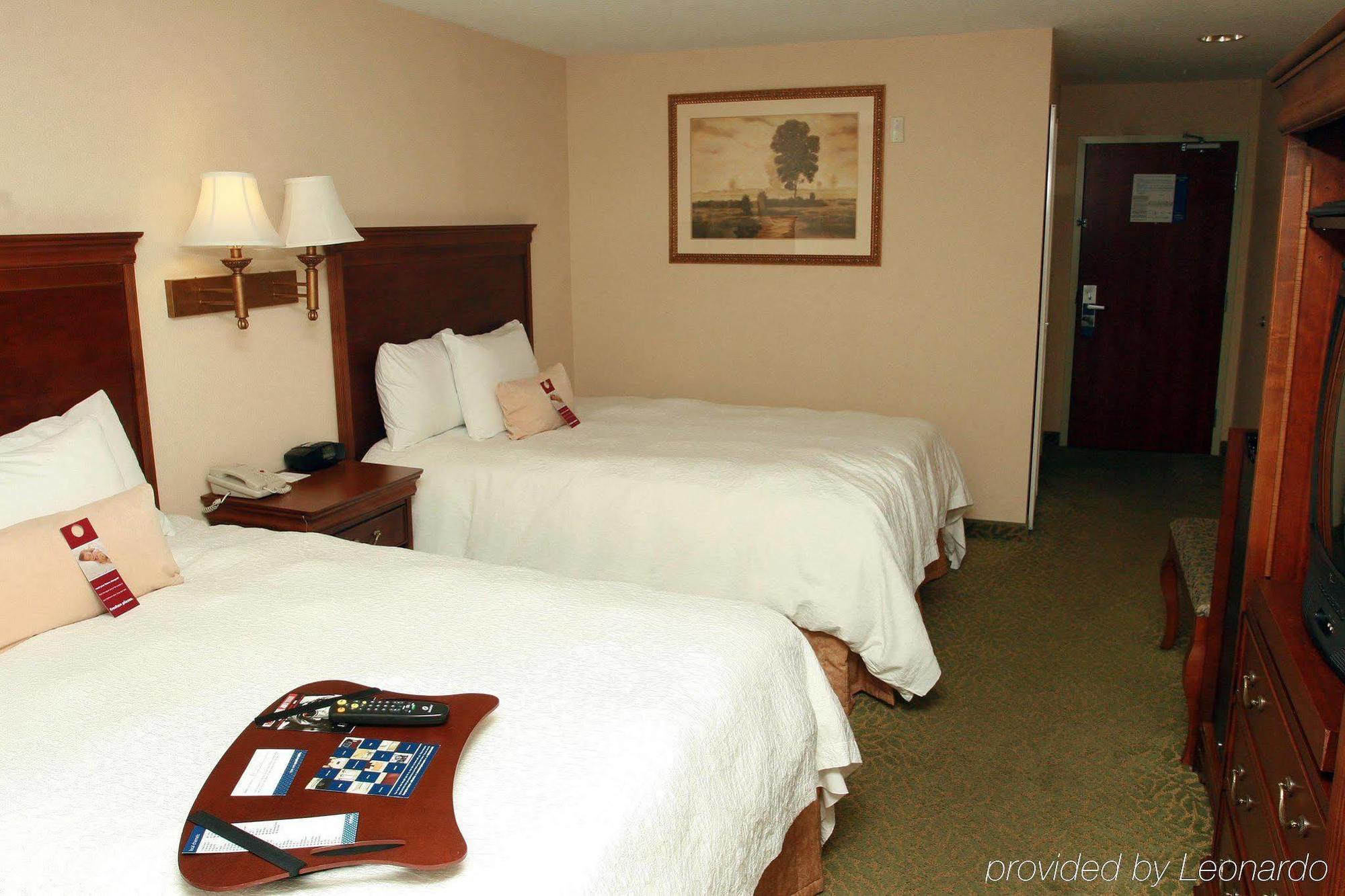 Hampton Inn & Suites Розуэлл Номер фото
